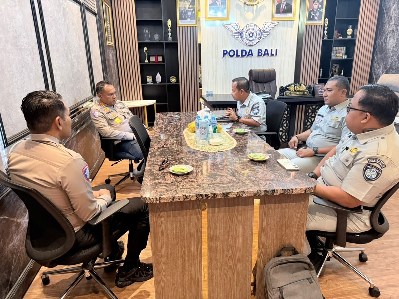 Bukan Sekadar Bicara Kecelakaan,Jasa Raharja dan Ditlantas Polda Bali Bahas Strategi Keselamatan