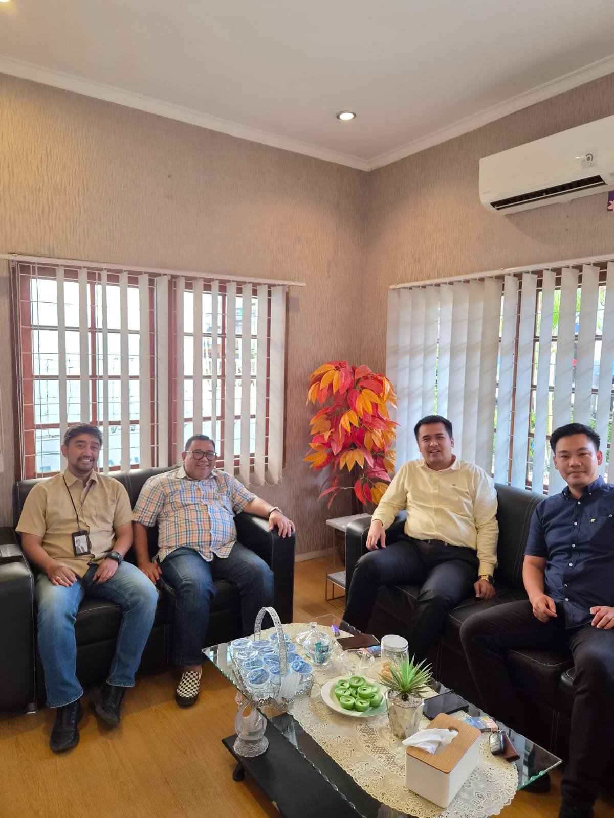 Perkuat Sinergi BUMN, Jasa Raharja Tasikmalaya Lakukan Kunjungan Silaturahmi ke PT Askrindo