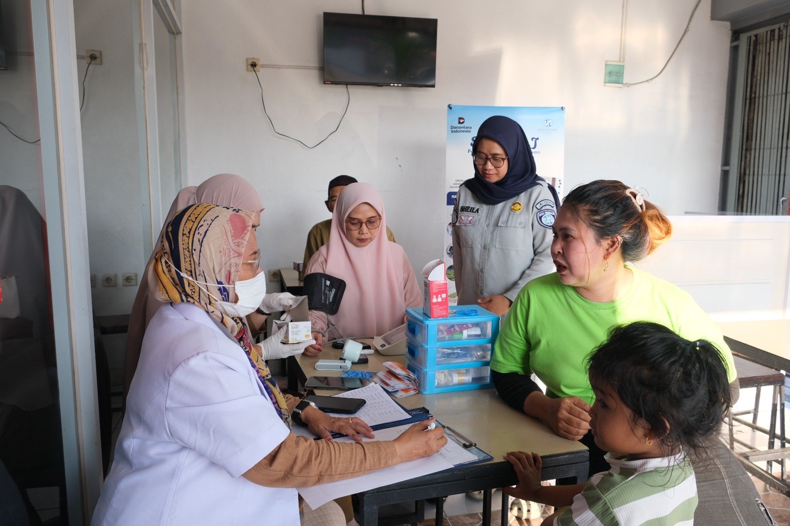 Gencarkan Kampanye Bulan Keselamatan Transportasi, Jasa Raharja Sulsel Periksa Kesehatan Puluhan Kru dan Penumpang Bus