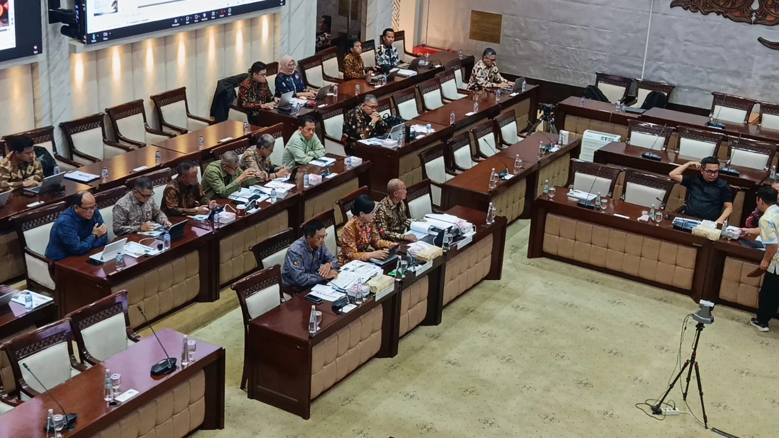 OJK Resmikan Bursa Mineral dan Komoditas Strategis 17 September 2026