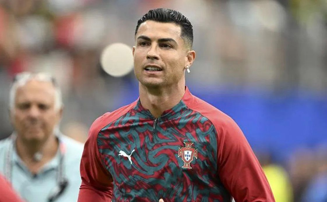 Cristiano Ronaldo Tinggalkan Timnas Portugal Jelang Hadapi Denmark