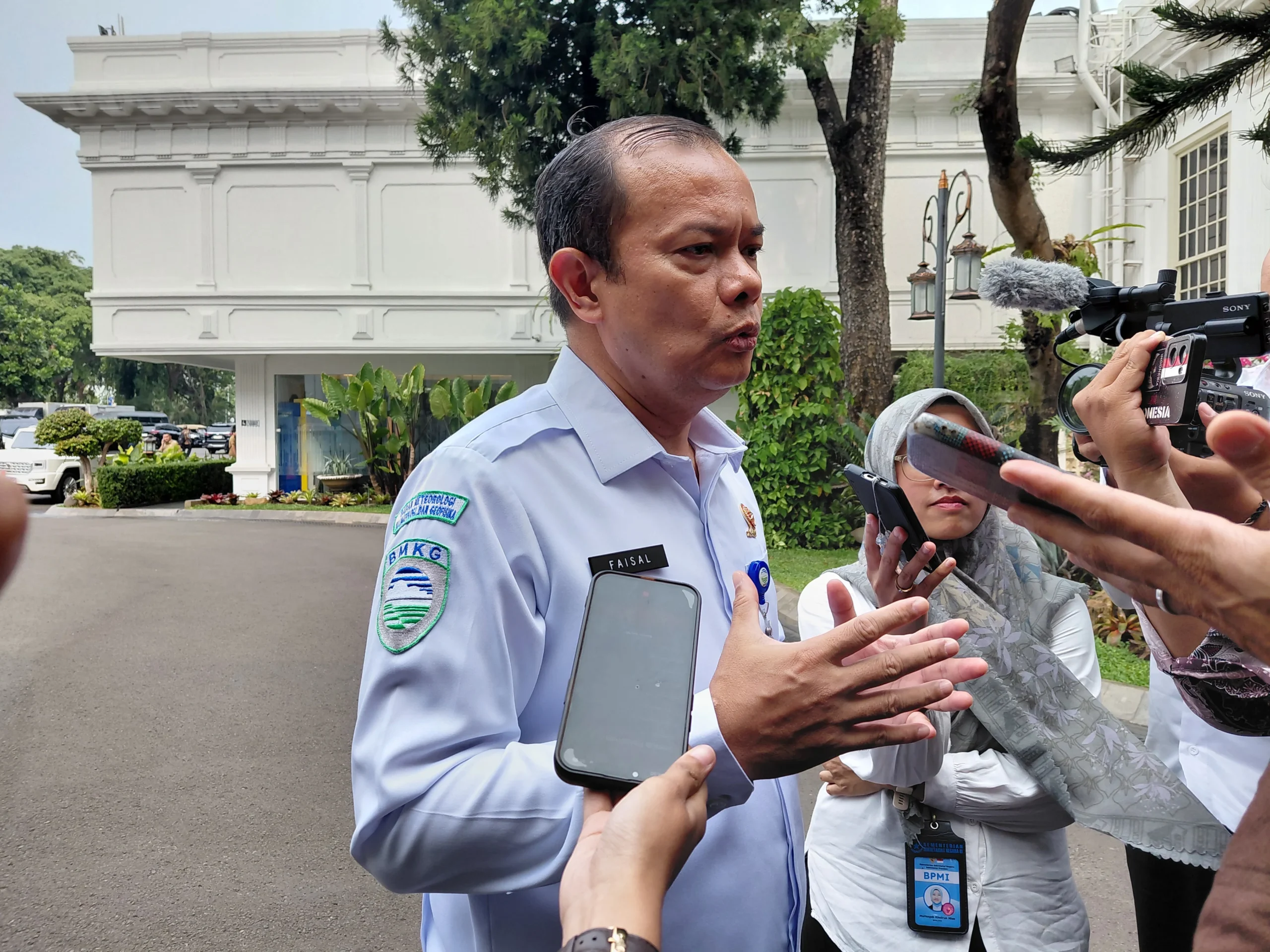 Presiden Prabowo Kembali Panggil Sejumlah Menteri untuk Bahas Karhutla
