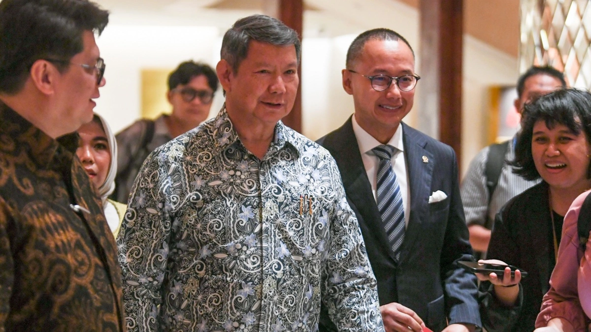 Hashim Soroti Kinerja Pajak dan Bea Cukai, Sebut RI Berpotensi Surplus Rp900 Triliun