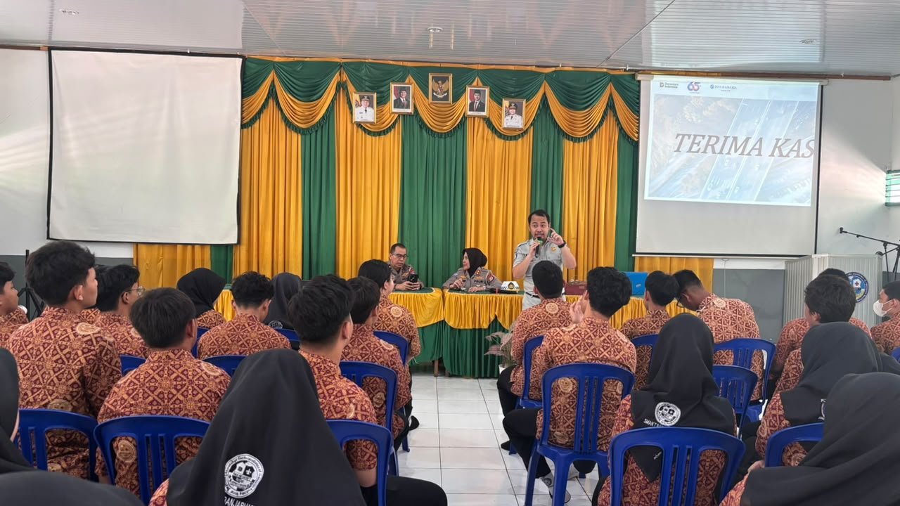 Jasa Raharja Kalsel Bekali Pelajar SMAN 7 Banjarmasin dengan Edukasi Keselamatan Berlalu Lintas