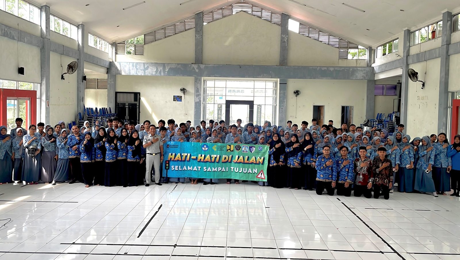 Jasa Raharja Dorong Generasi Muda Jadi Pelopor Keselamatan Berlalu Lintas melalui PPKL dan Safety Campaign di SMAN 9 Balikpapan